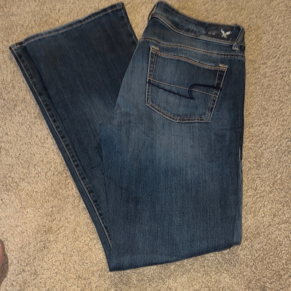 American Eagle size 8 Kick Boot Kick Jeans